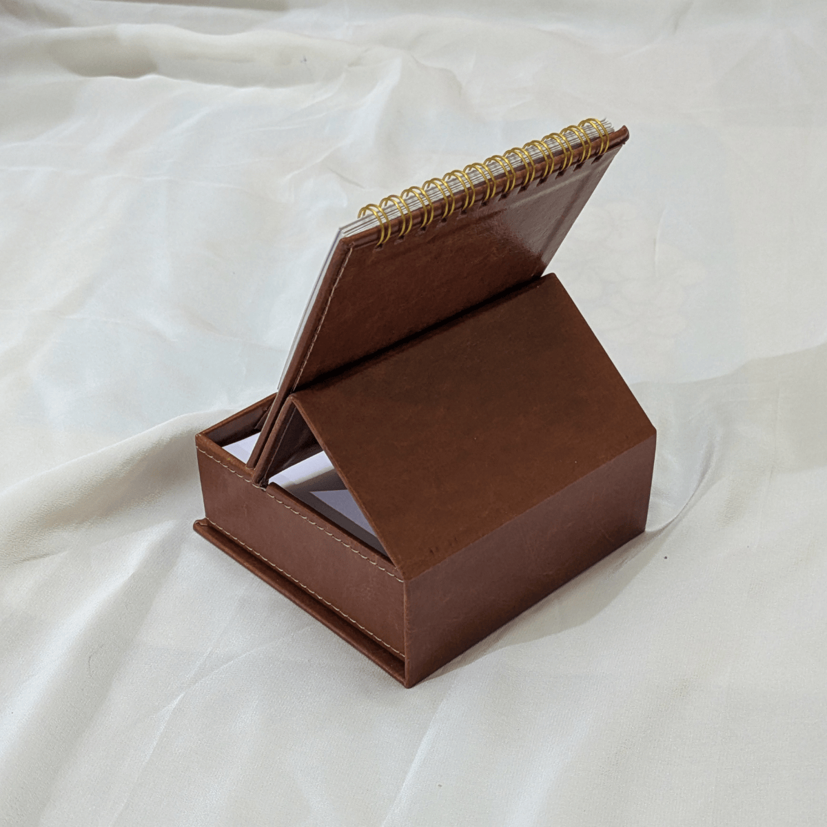 The Leather Brown DeskuCube Calendar