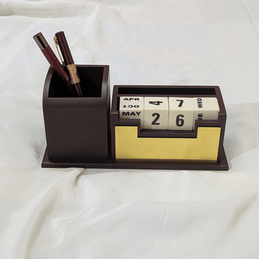 Wooden Cuberoll Penstand Calendar